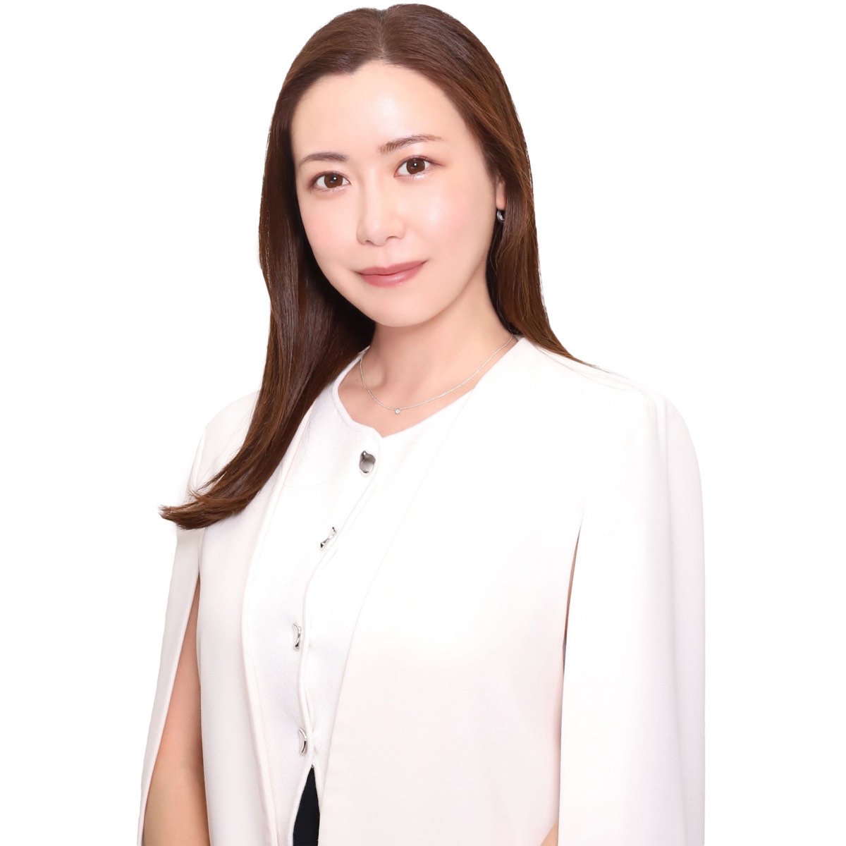 目黒本店アナリスト 美咲真衣
